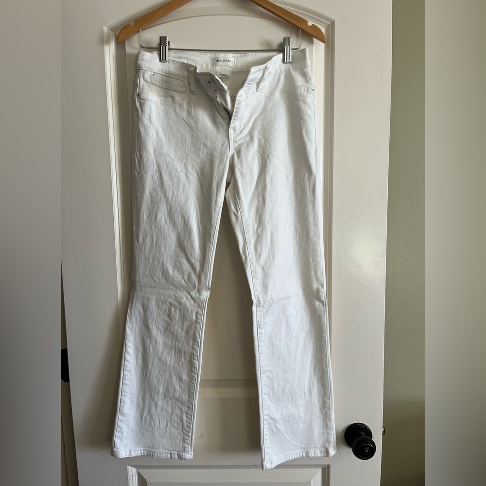 Lila Ryan white ankle length skinny Jean